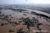 �N���b�N�Ŋg��\�� ( .jpg / 103.6KB )